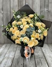 Букет цветов из:  Розы и Лизиантусы #REPLACE_PRED# Незлобной