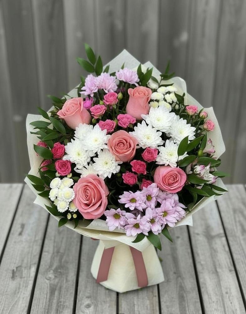 Букет цветов из: Альстромерии, Гвоздики, Розы и Хризантемы в Незлобной