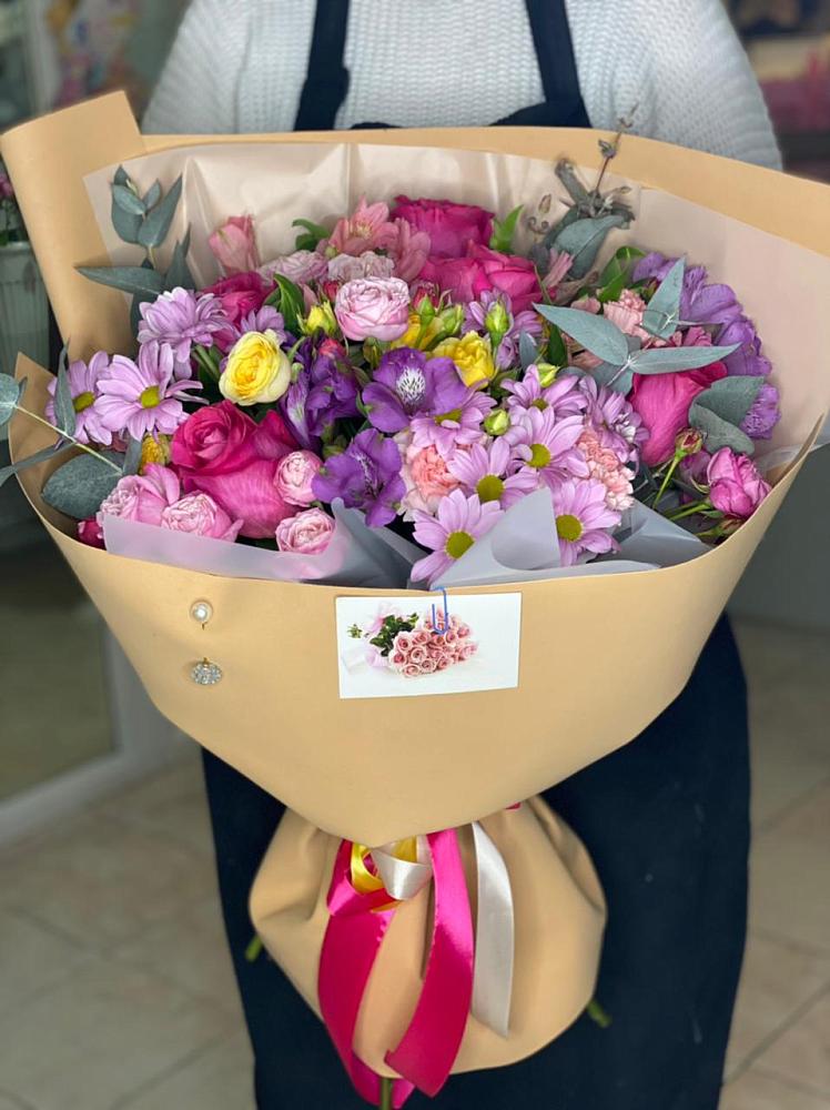 Букет цветов из: Хризантемы, Гвоздики и Альстромерии в Незлобной