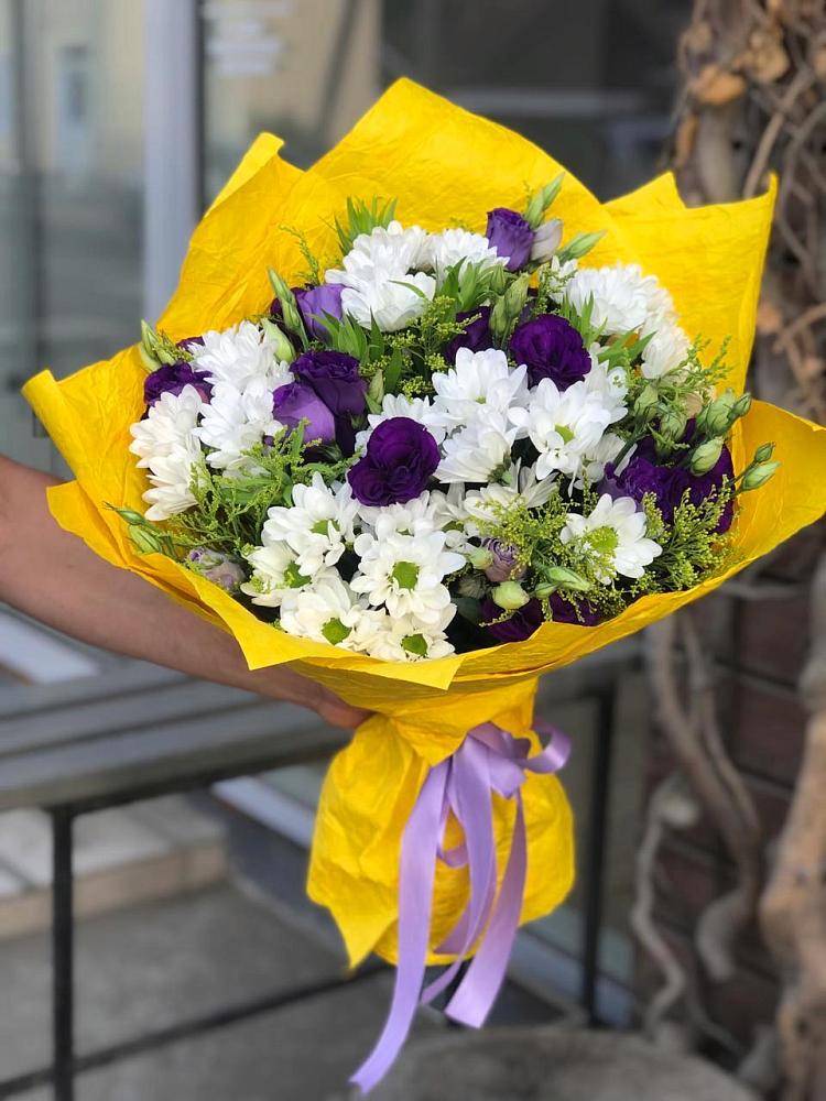 Букет цветов из: Ирисы, Хризантемы и Ромашки в Незлобной