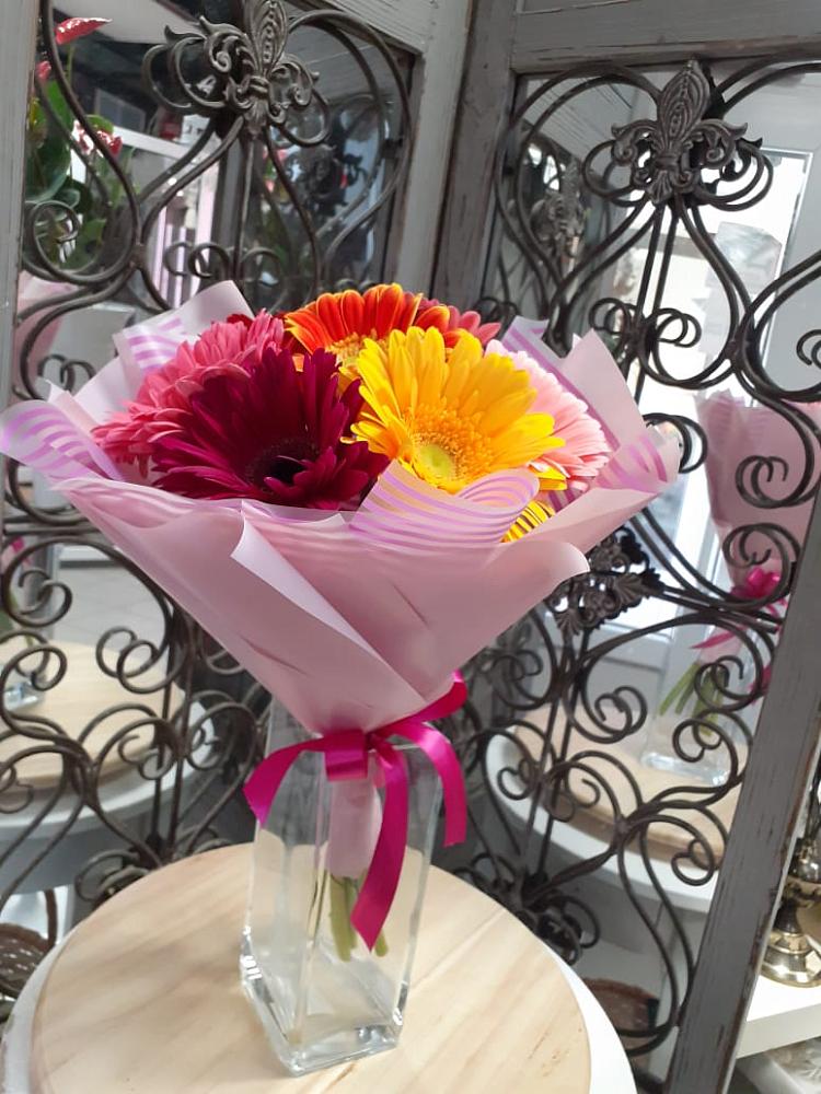 Букет цветов из: Герберы в Незлобной