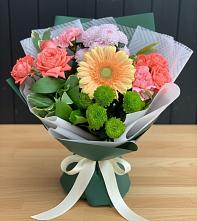 Букет цветов из:  Гвоздики, Розы, Герберы и Хризантемы в Незлобной