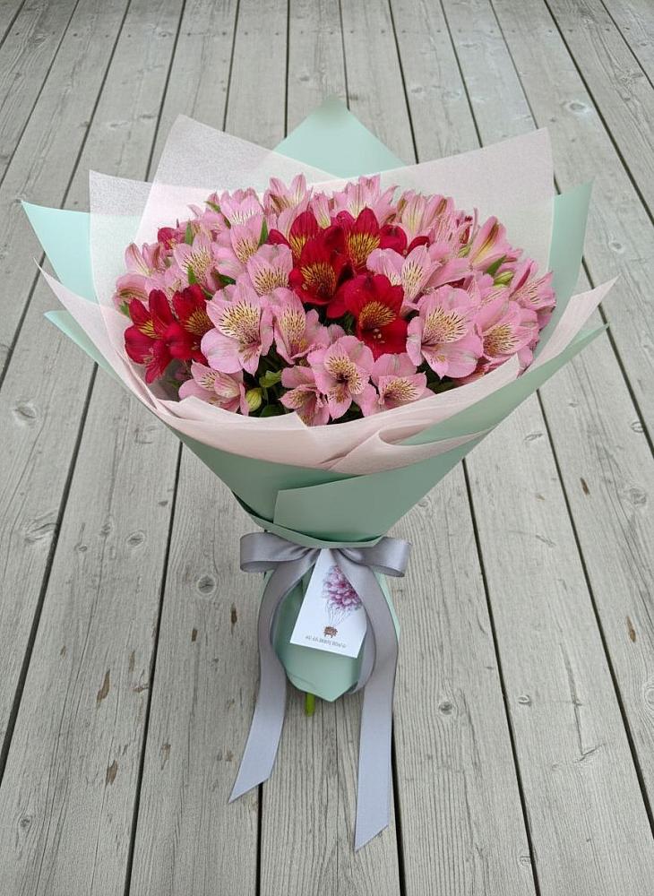 Букет цветов из: Альстромерии в Незлобной