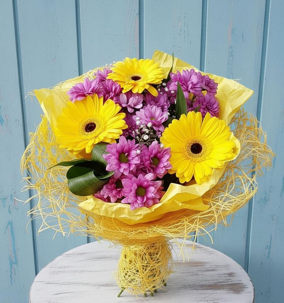 Букет цветов из: Хризантемы и Герберы в Незлобной