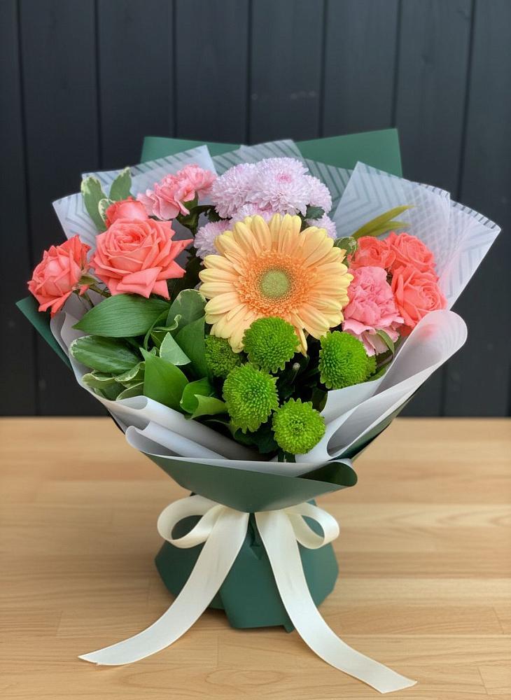 Букет цветов из: Гвоздики, Розы, Герберы и Хризантемы в Незлобной