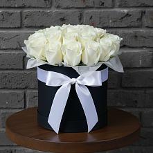 Цветочная композиция из Розы в шляпной коробке в Незлобной